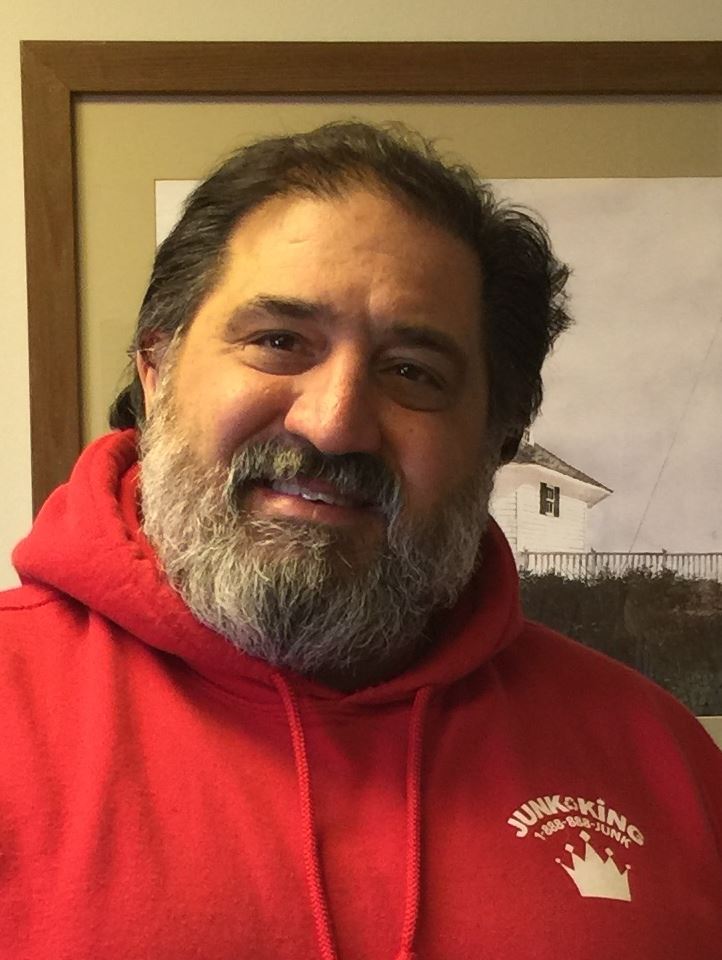 Armen Kholamian, King of Junk Removal in North Chicago